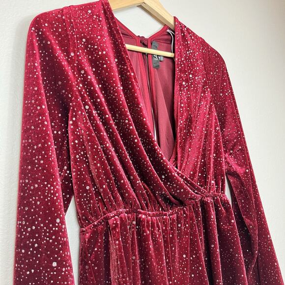 Lulus Wine Red Velvet‎ Sparkly Long Sleeve Romper Size M Stretch Tie High Waist - Picture 3 of 10